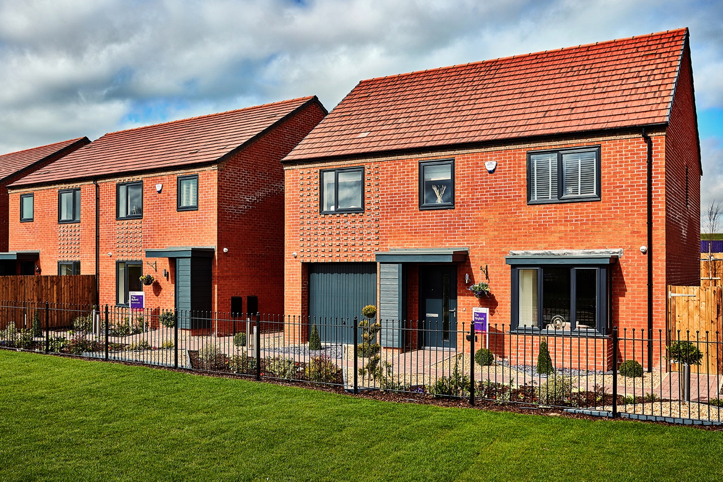 Taylor Wimpey Glenvale Park sales area