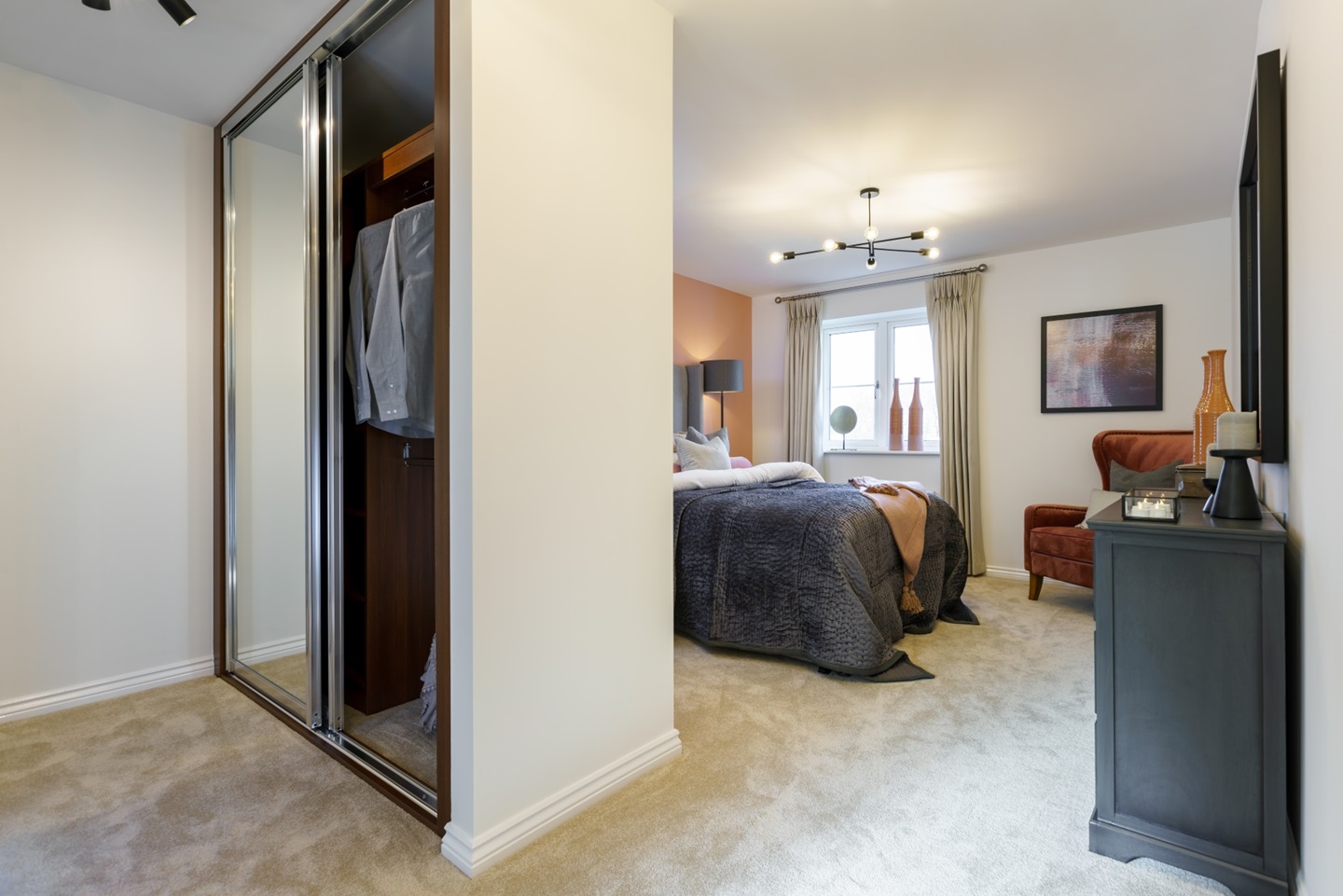 Master bedroom - Dressing area view