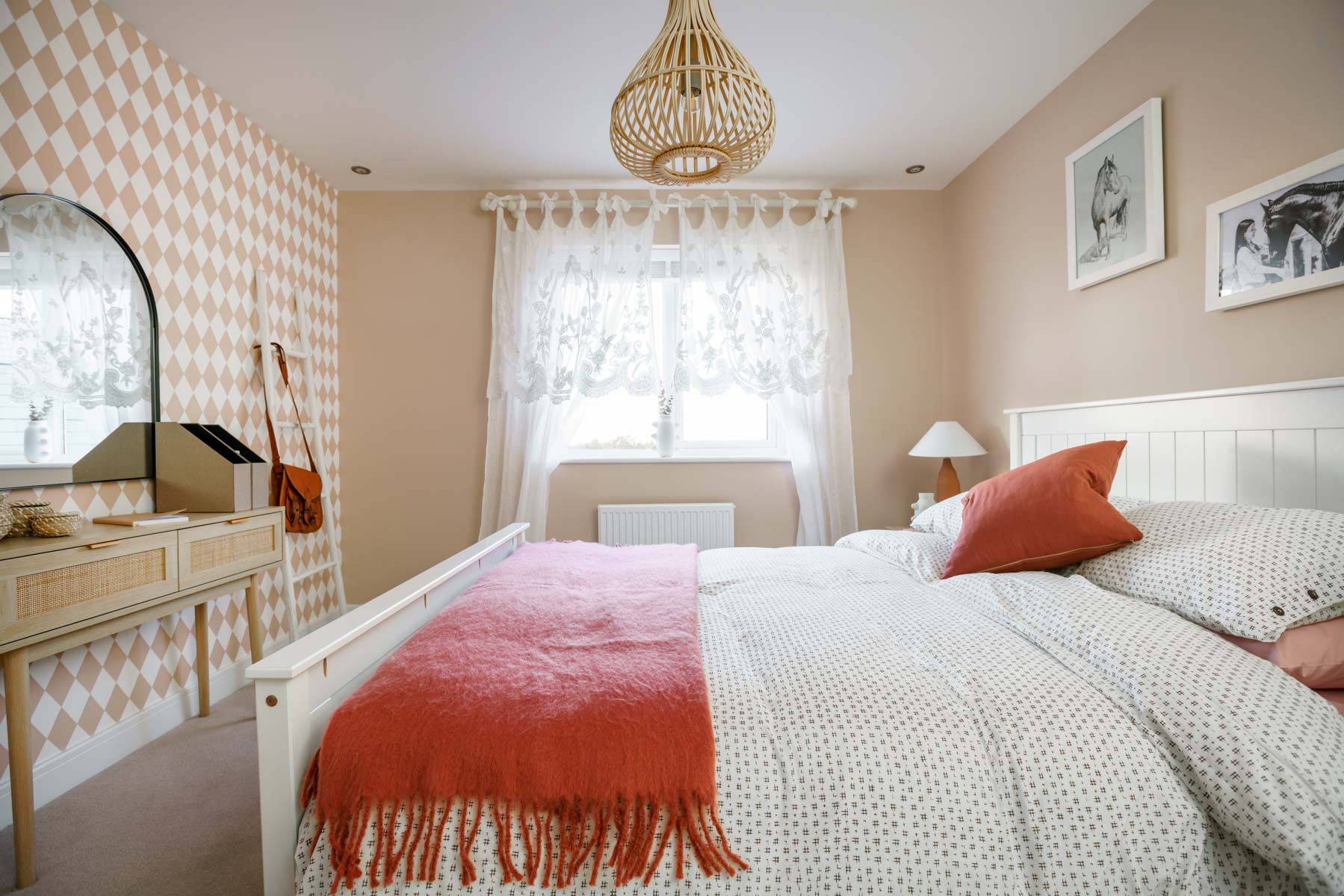 Bedroom 3 with double bed