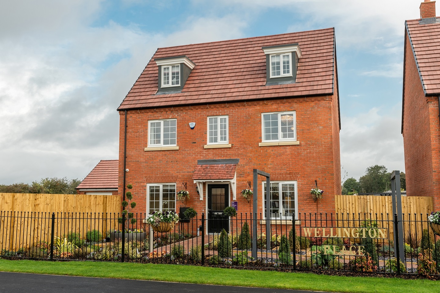 TW EM_Wellington Place_PA34_Garton_Front Exterior