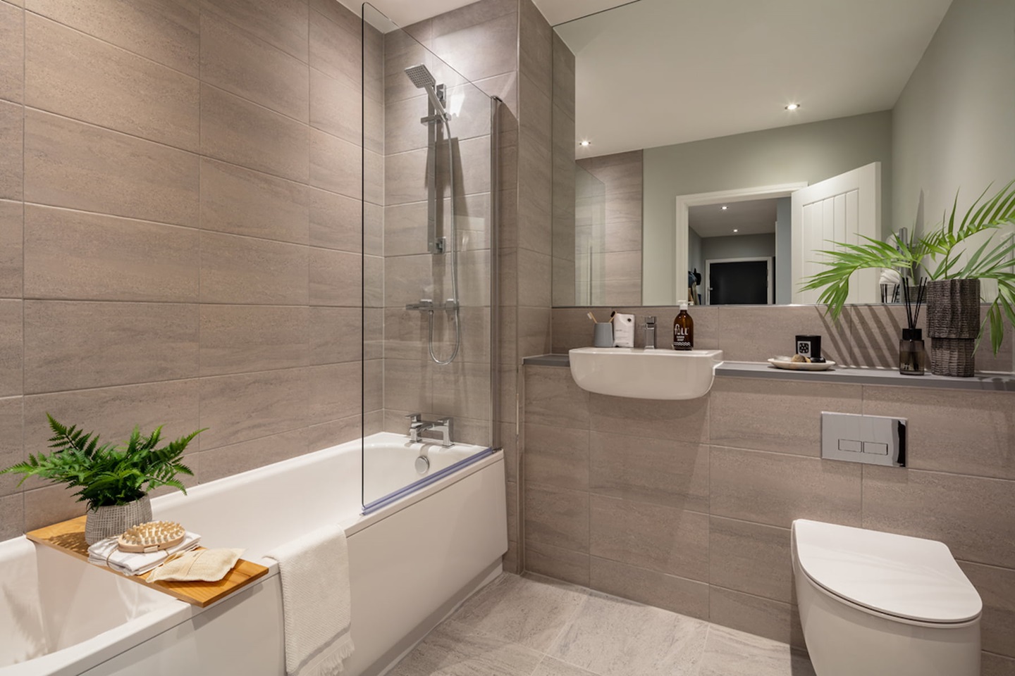 Main bathroom