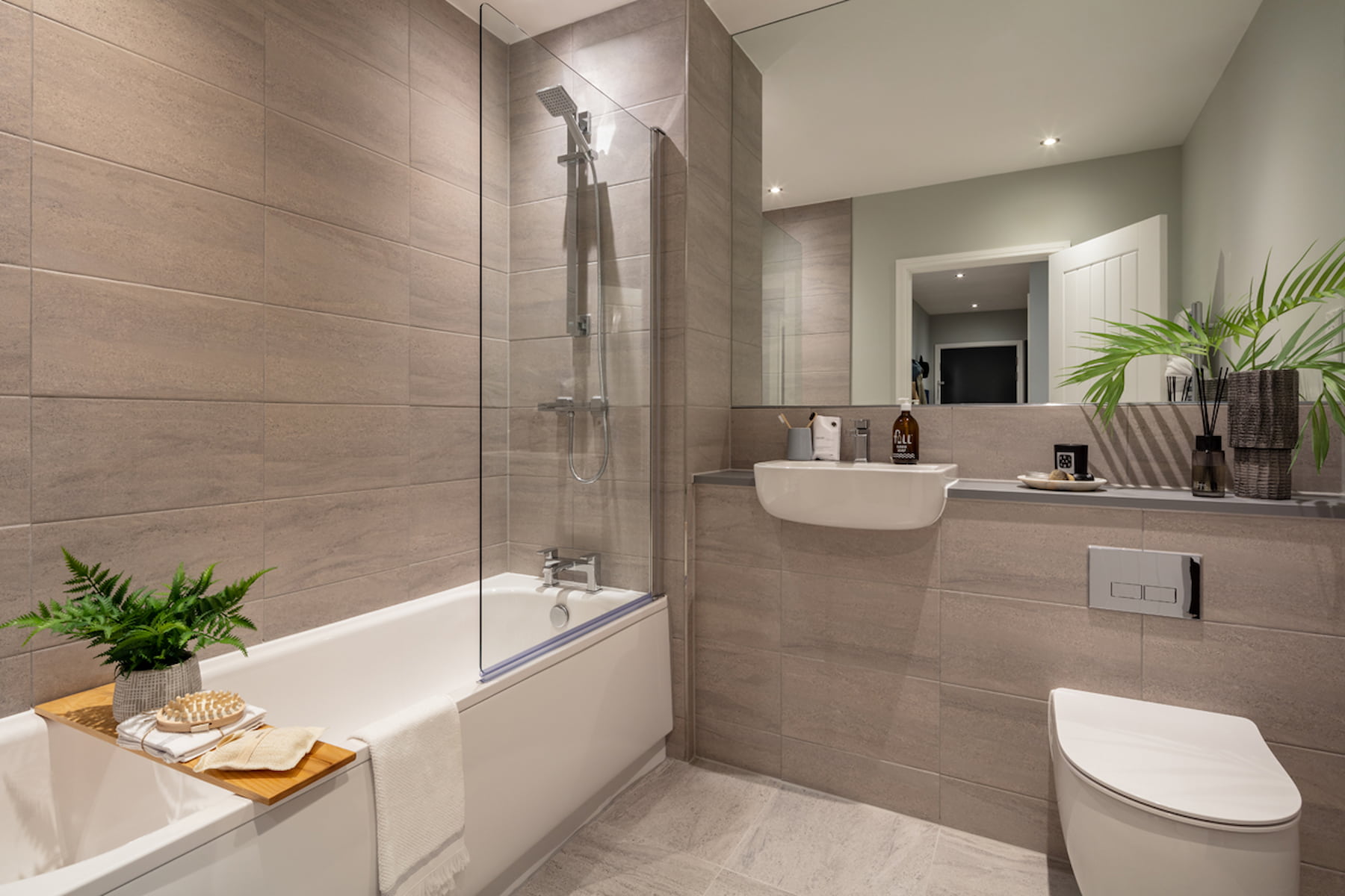 Main bathroom