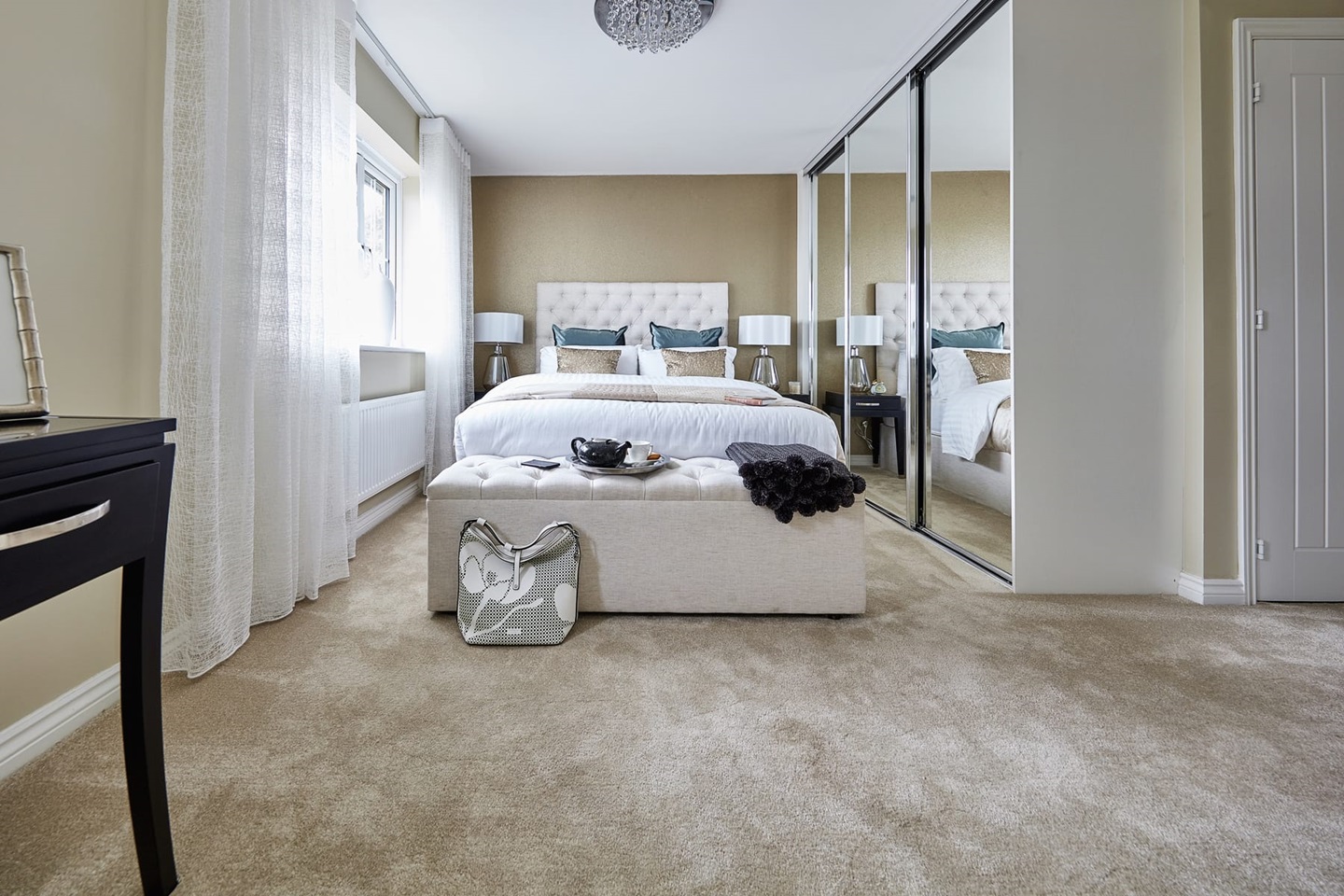 tw-nw-applewood-green-kelsall_PA49_The Thornford_master bedroom