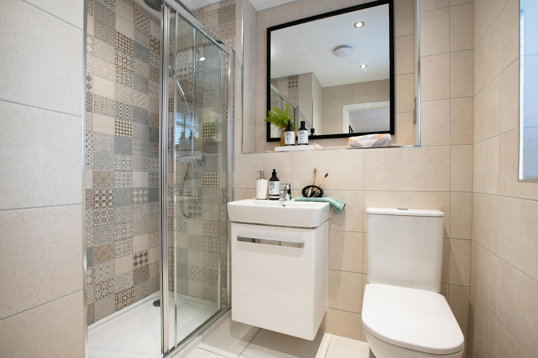 The Dunham en-suite shower room