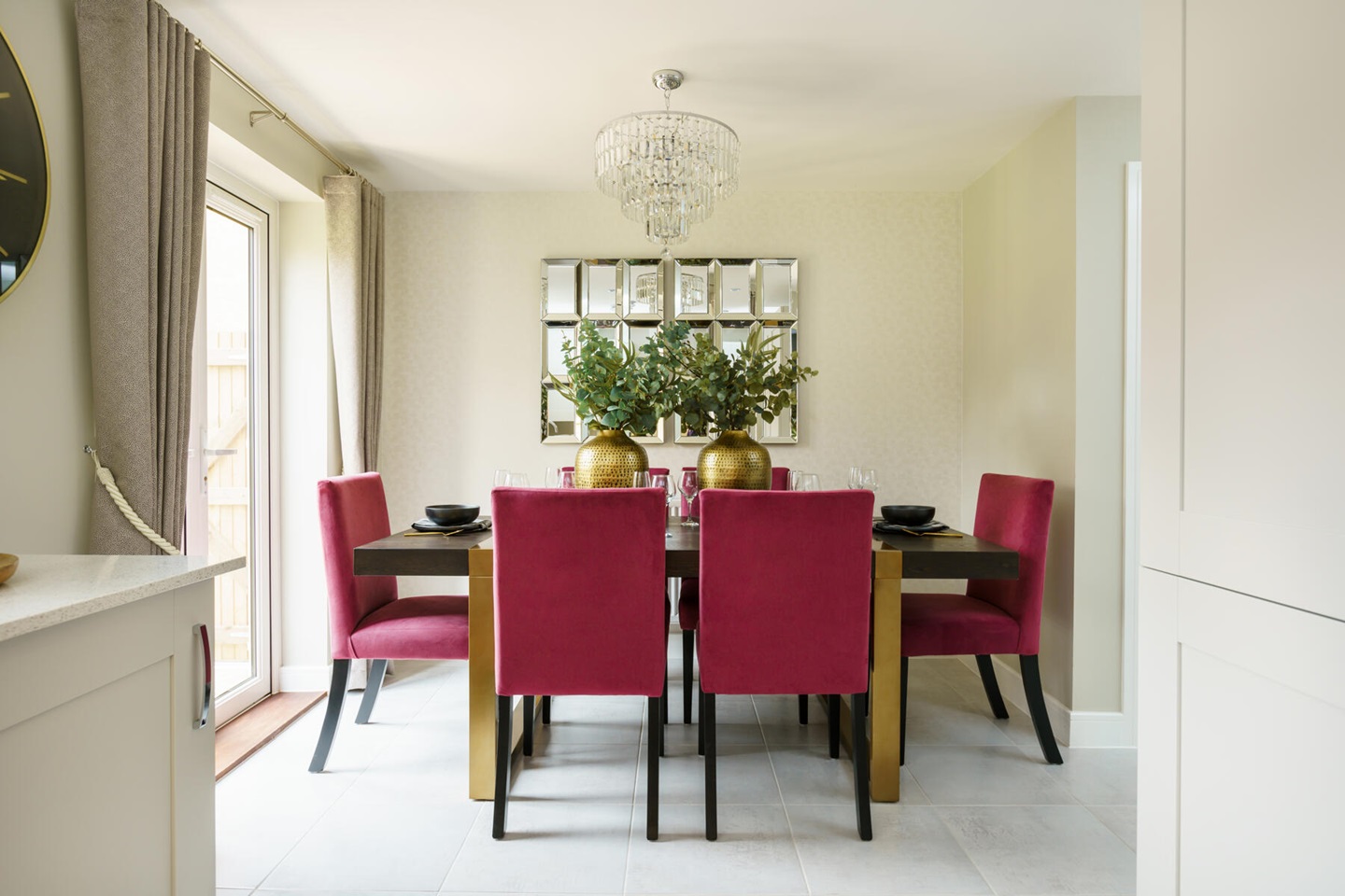 The Elliston kitchen/dining area