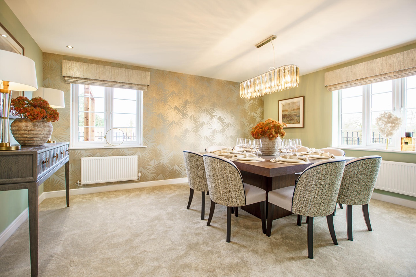 The Lomund dining room