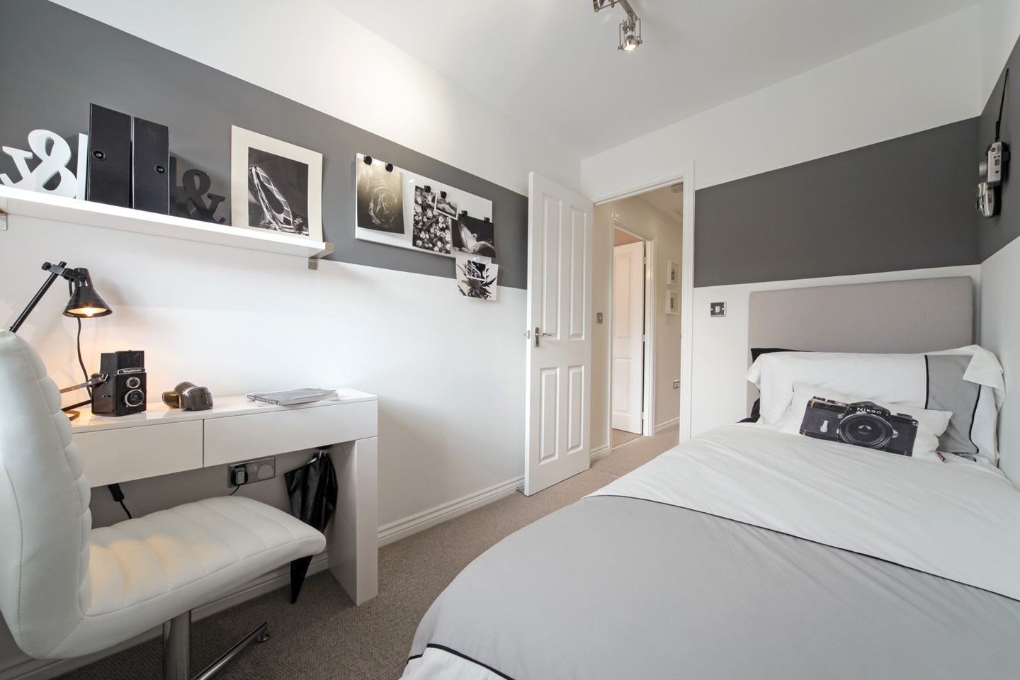021_WV_Dadford_Bedroom_3