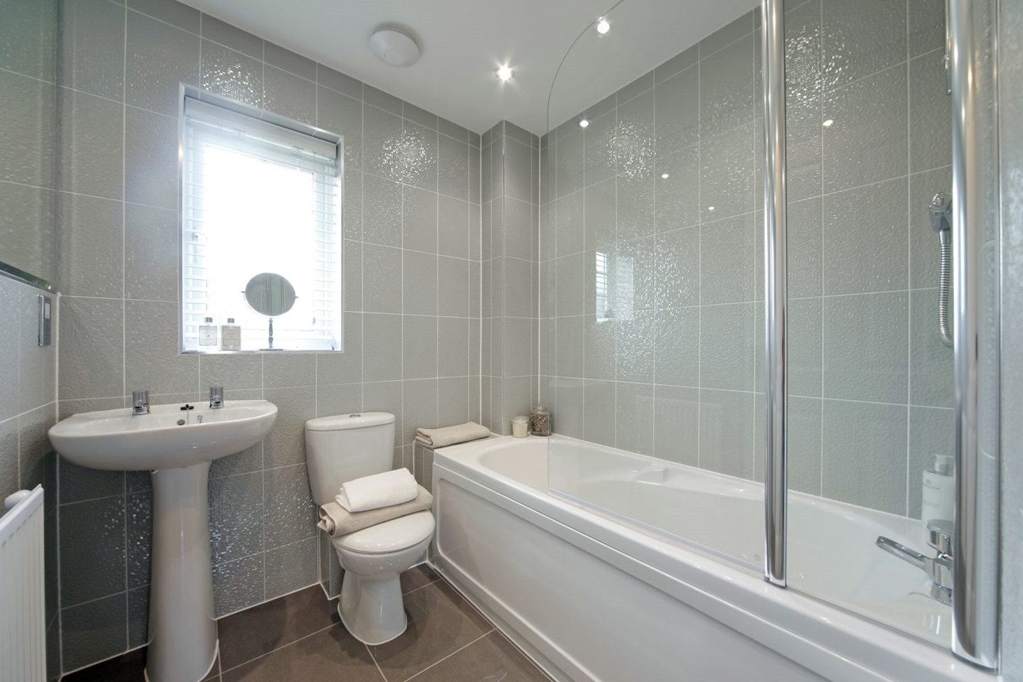 023_WV_Dadford_Bathroom