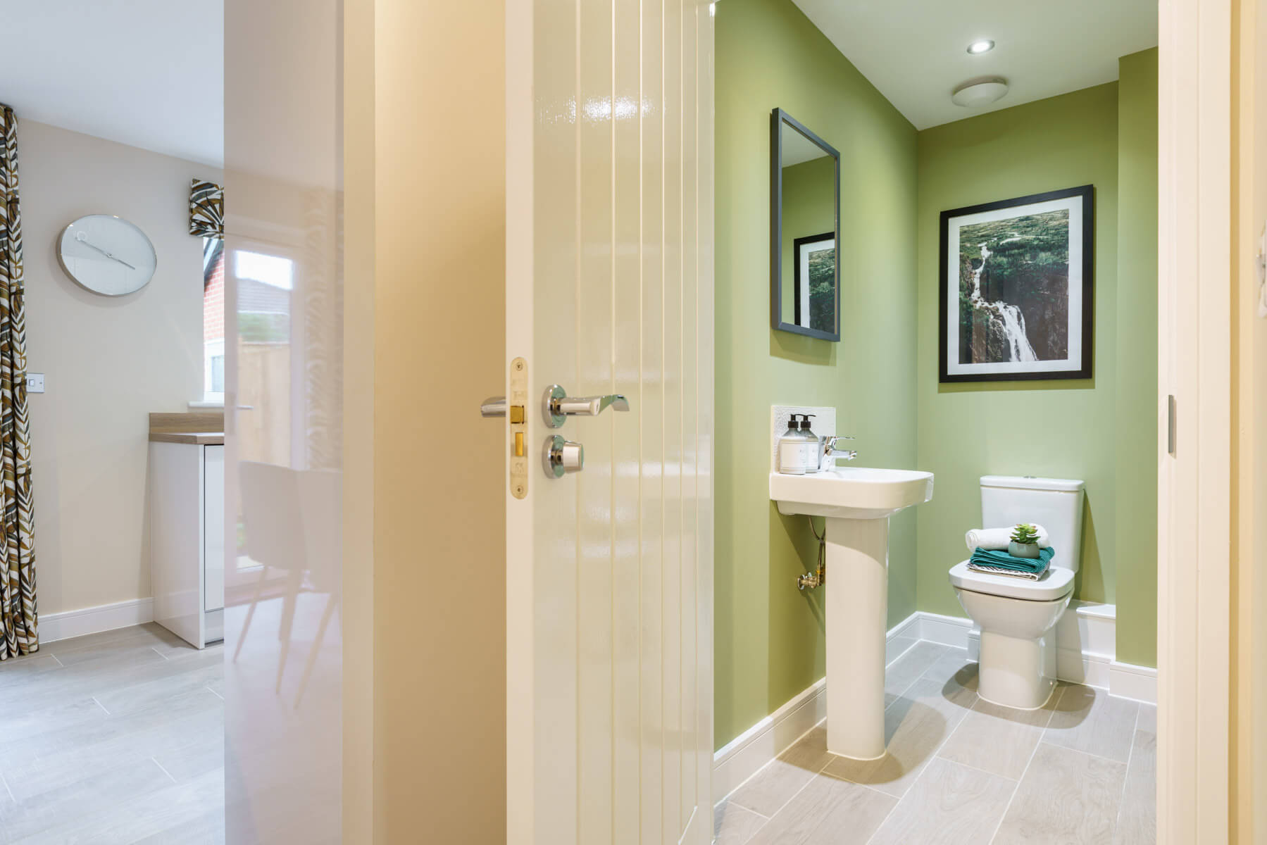 Downstairs cloakroom