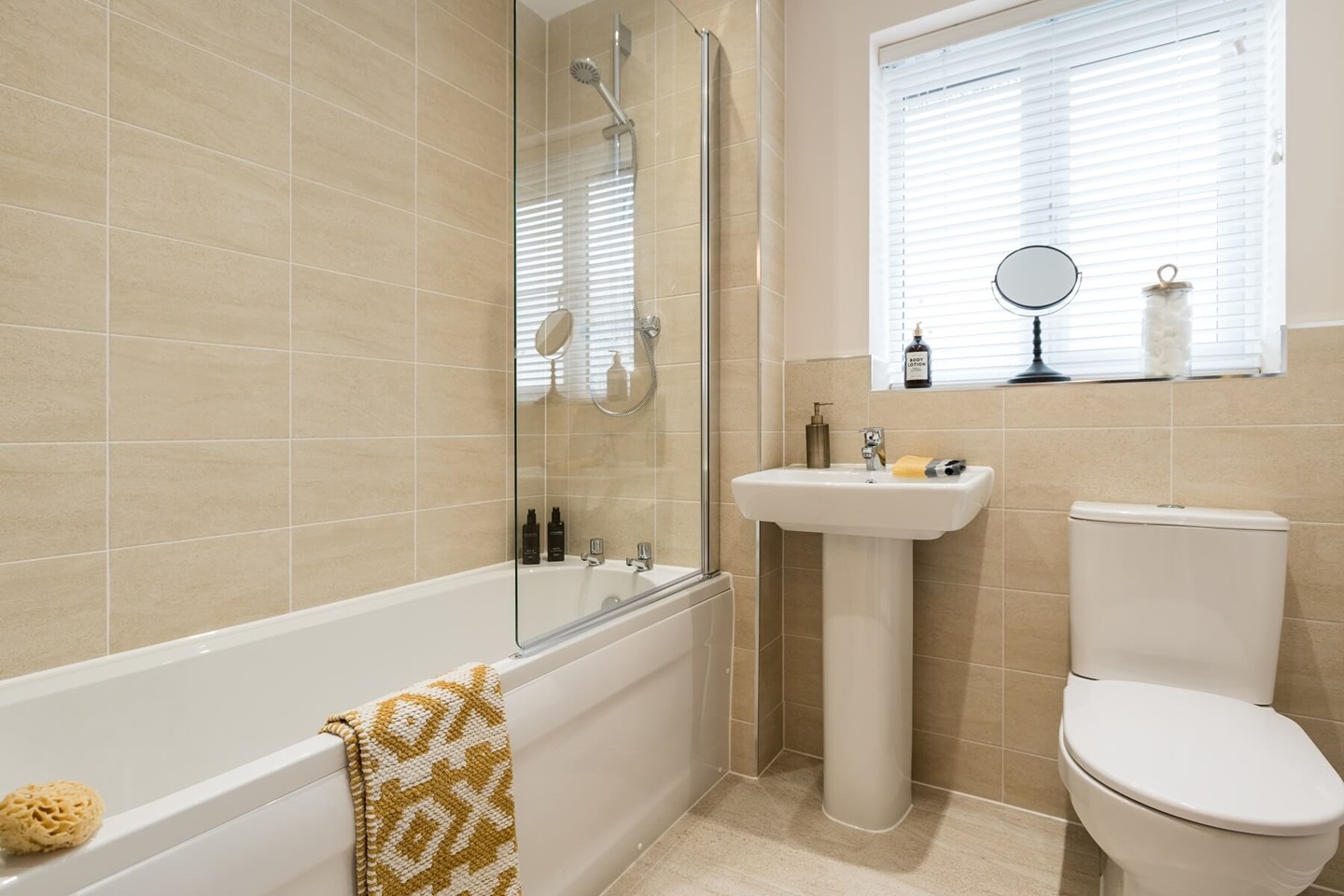 A family sized bathroom