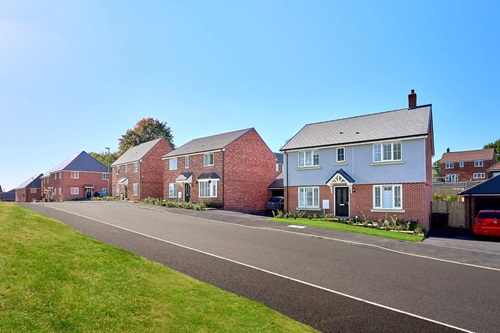 Typical street scene at Broadleaf Park