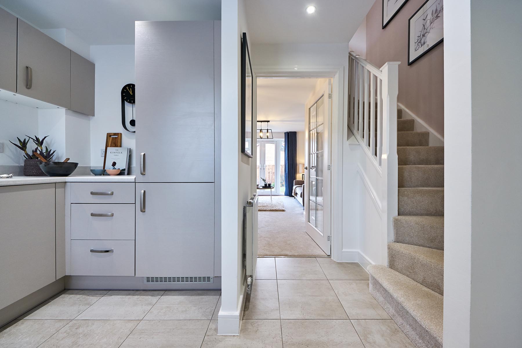 The open plan hallway gives easy access to the kitchen