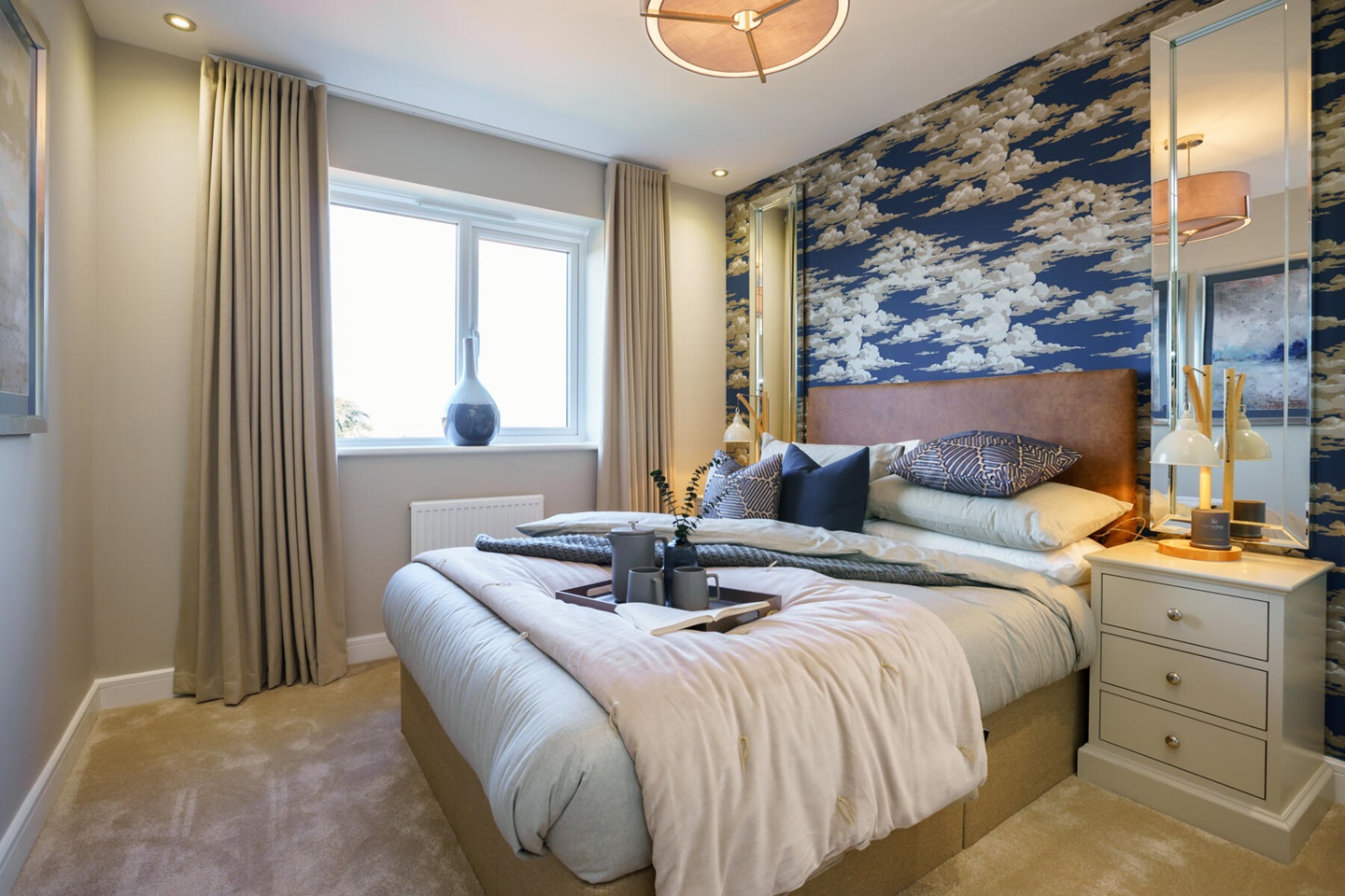 Apartment bedroom 2i