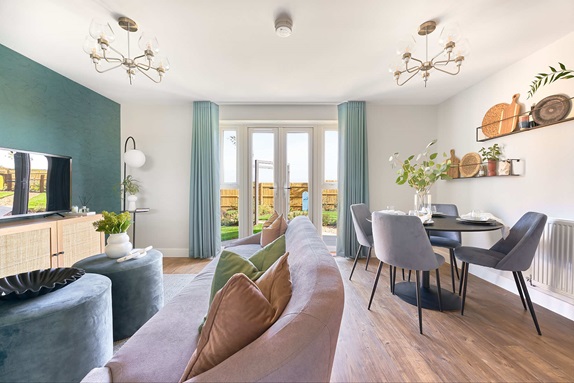 3 bedroom mid terrace