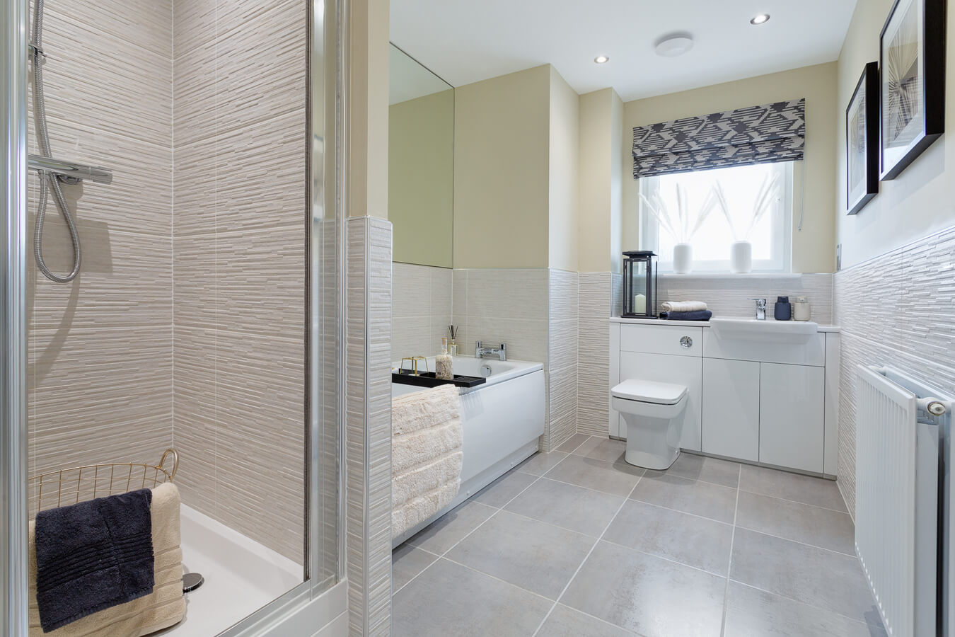 Taylor Wimpey the Forbes bathroom