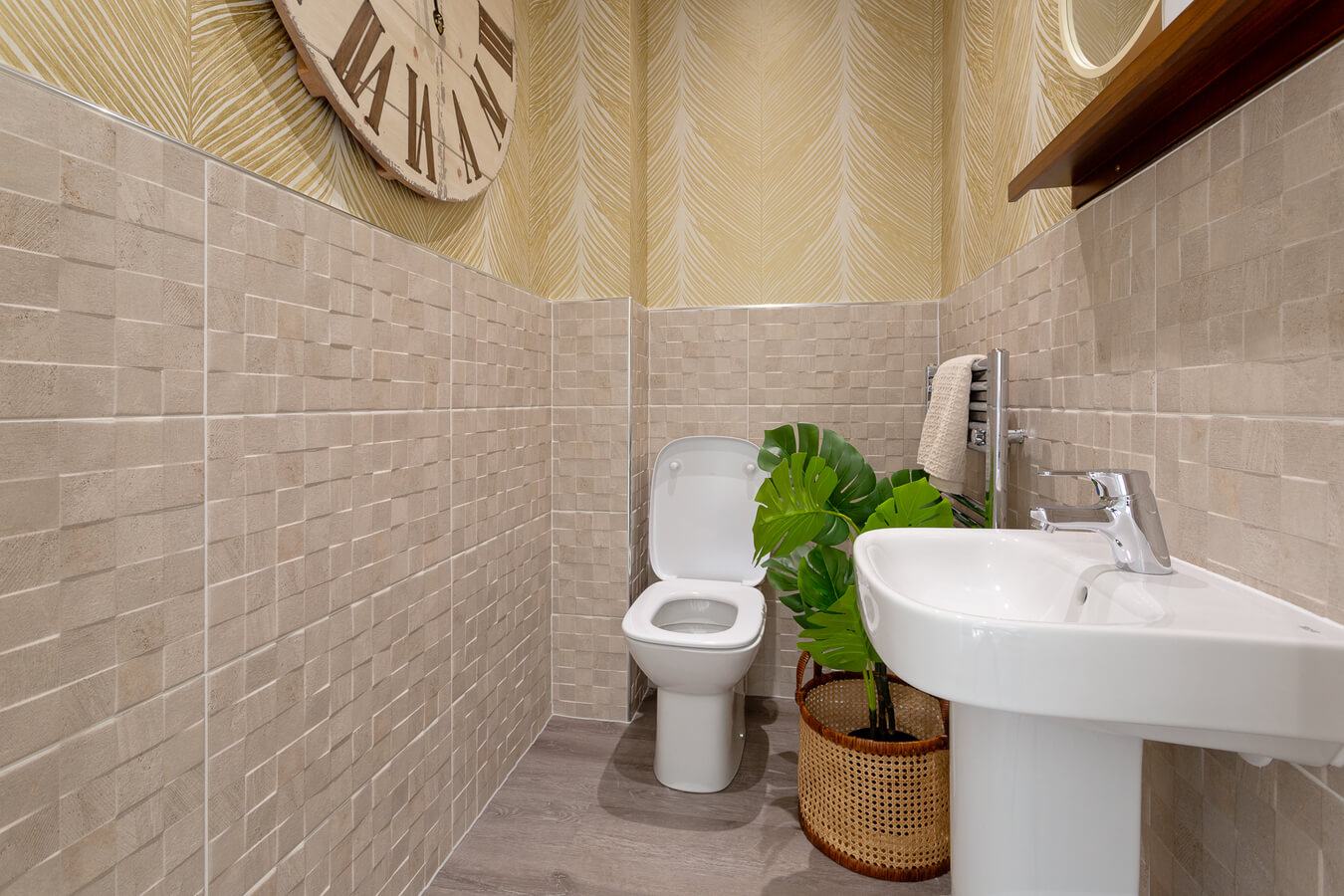 Taylor Wimpey the Forbes downstairs toilet