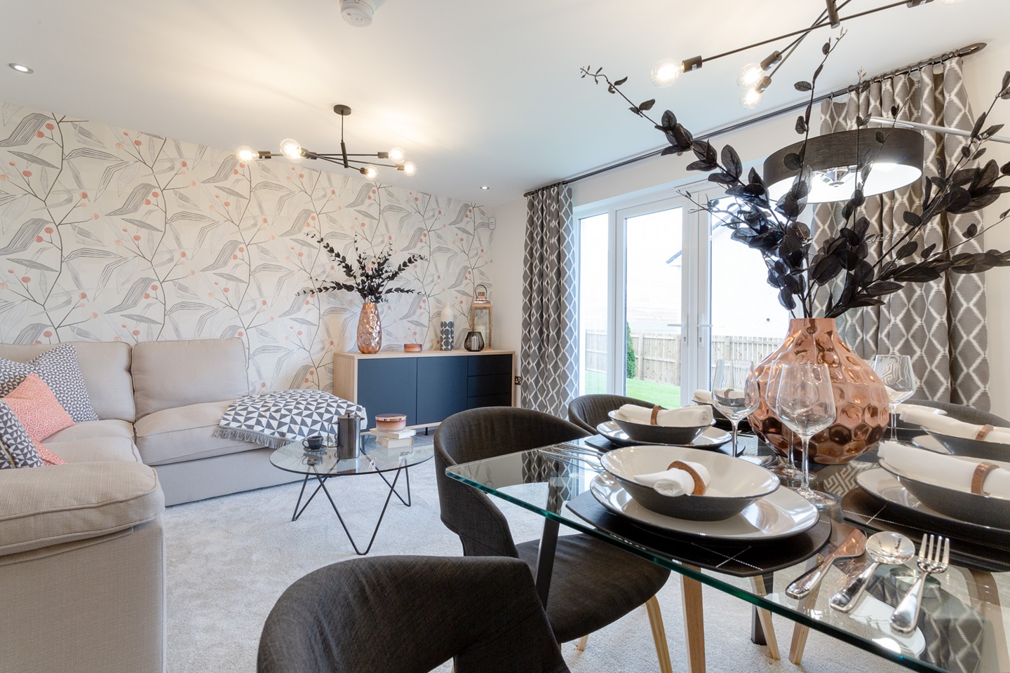 The lounge diner in the Baxter home