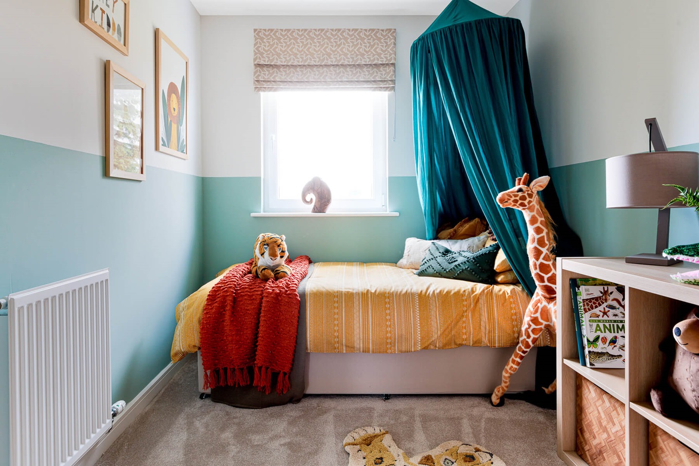 Taylor Wimpey West Scotland the Blair 3 bedroom show home Duncarnock Barrhead