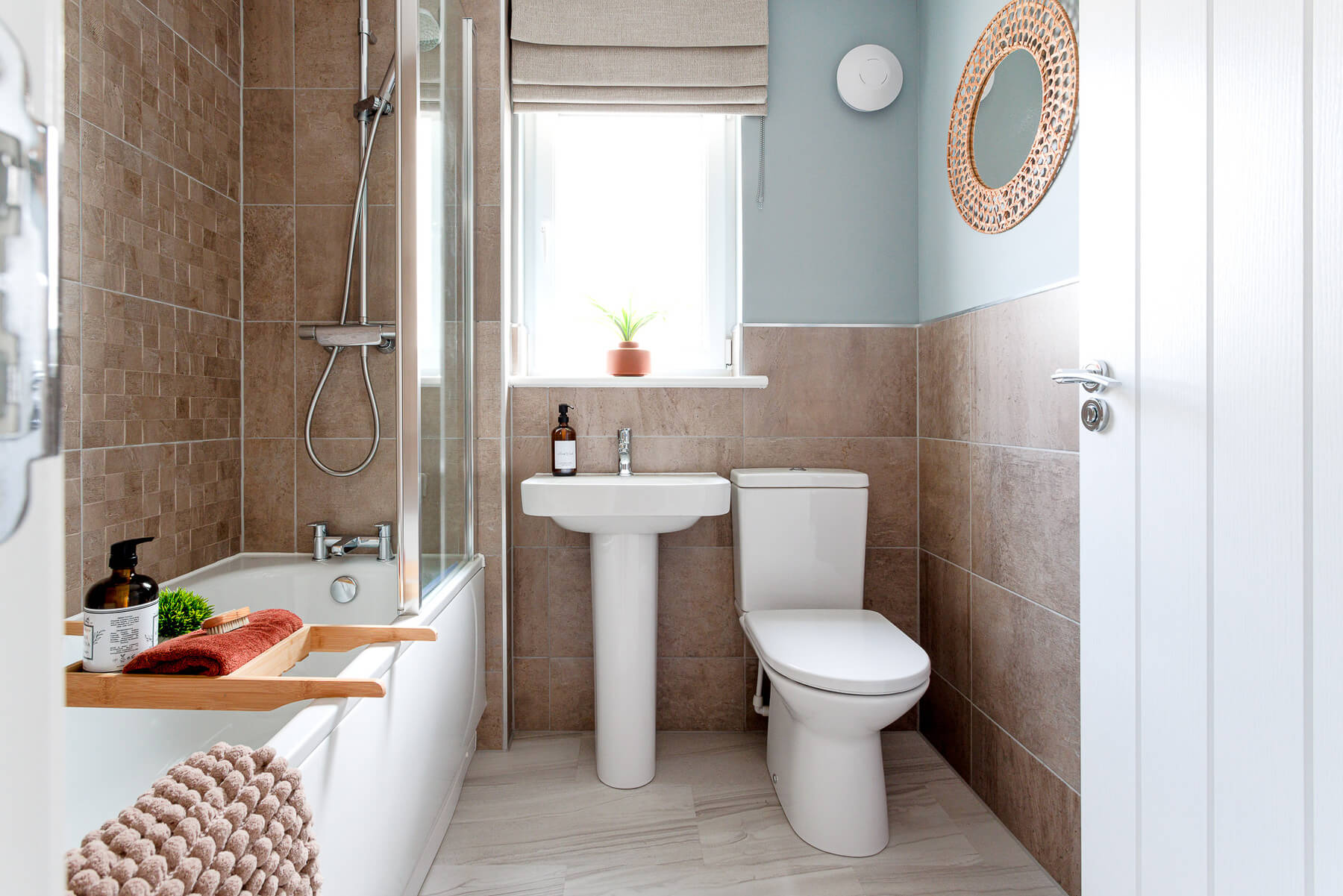 Taylor Wimpey West Scotland the Blair 3 bedroom show home Duncarnock Barrhead