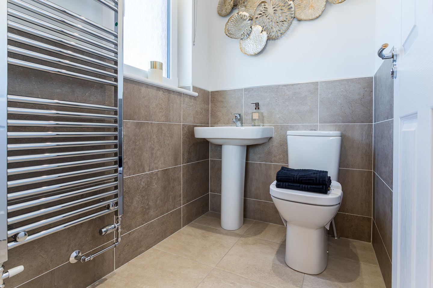 Bedroom one en suite in the Douglas home