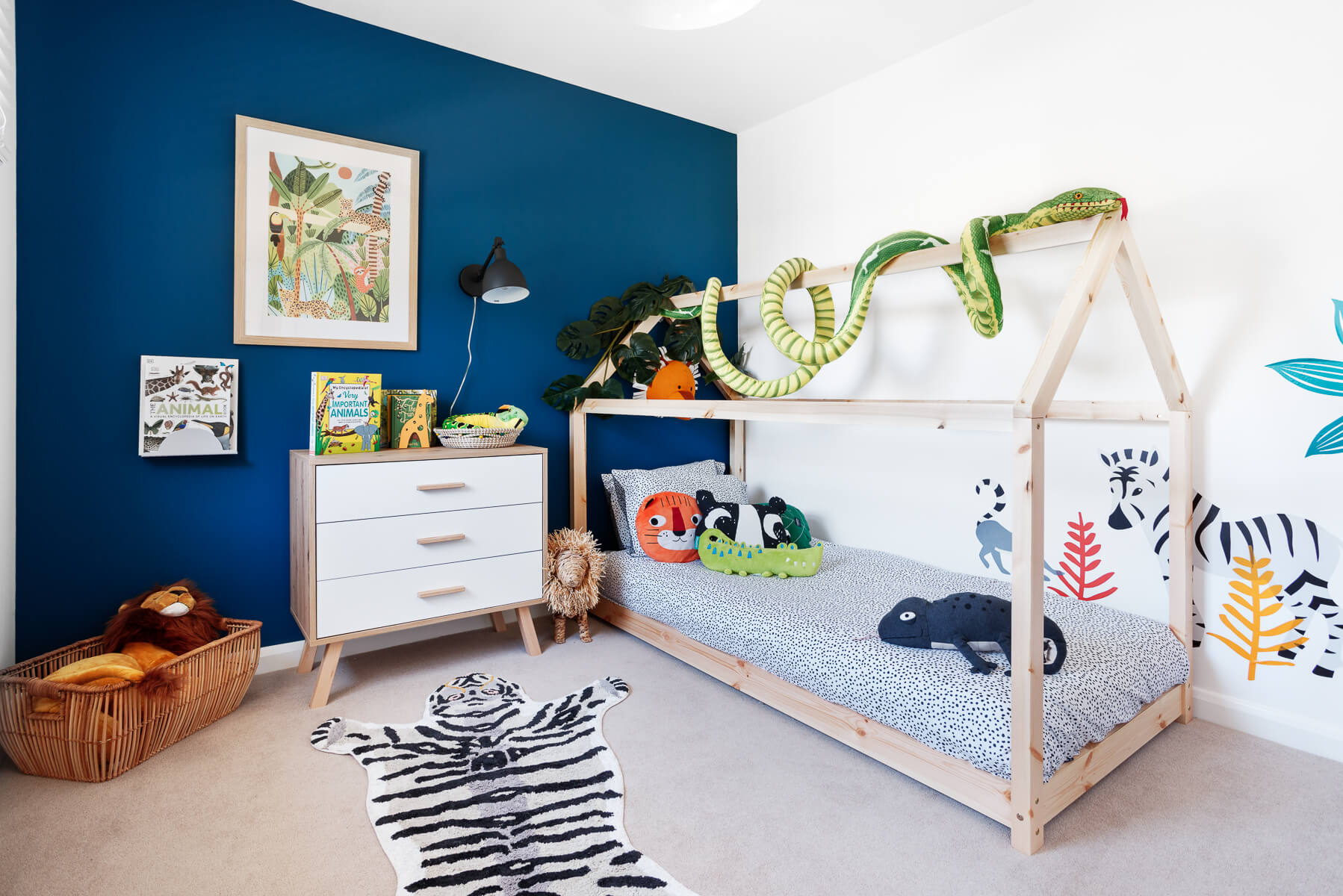 The Fraser bedroom 4