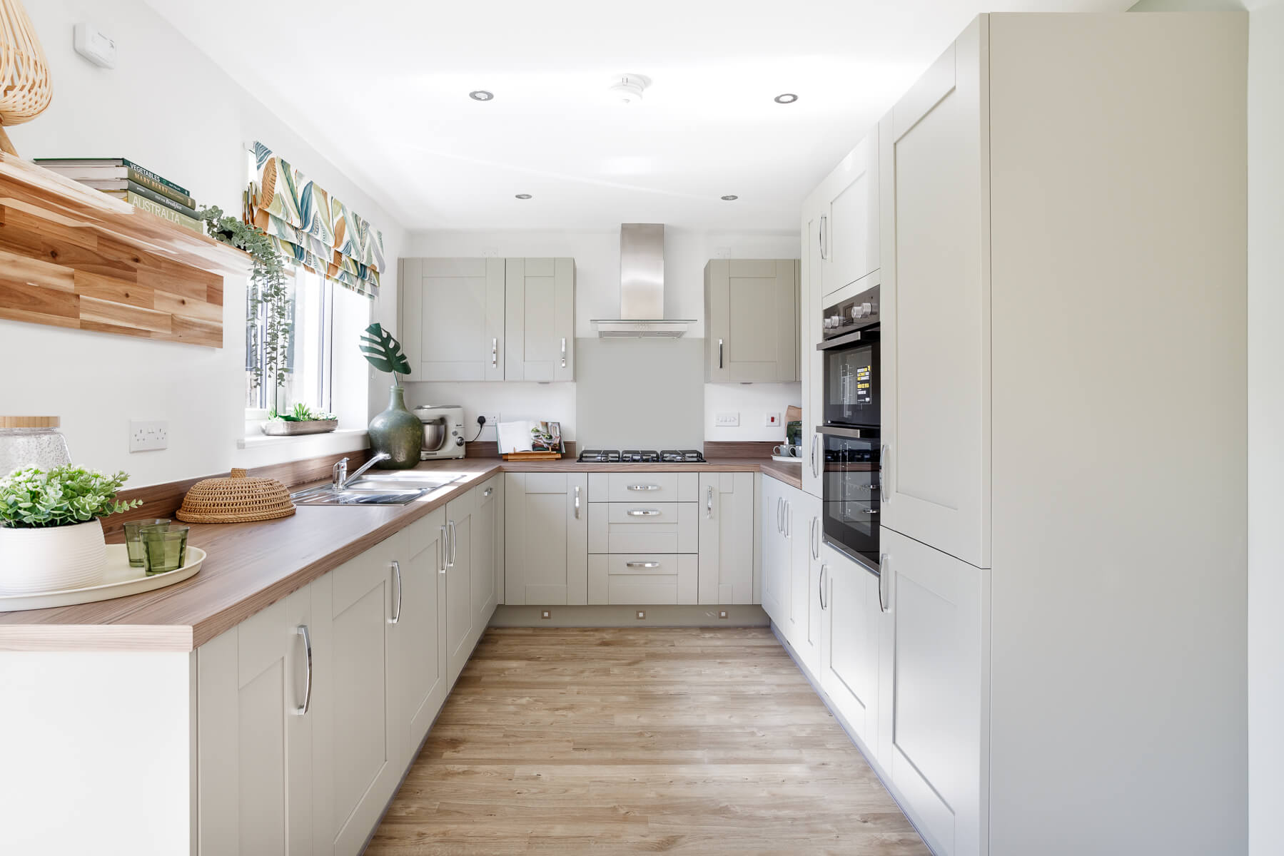 Taylor Wimpey The Fraser kitchen