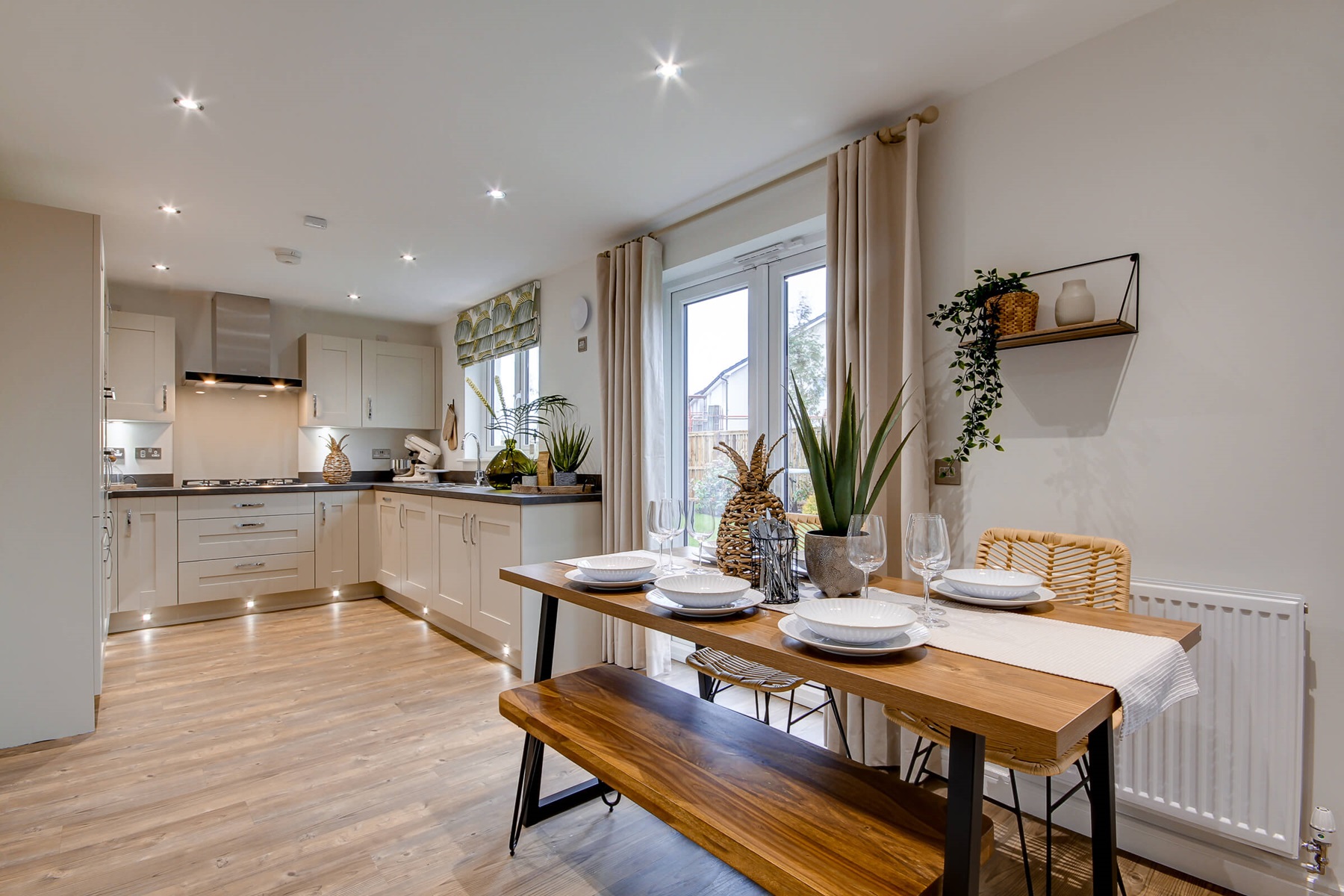 The Geddes 5 Kitching dining