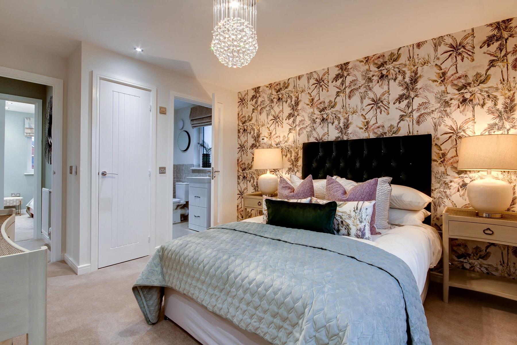 The Geddes 5 main bedroom