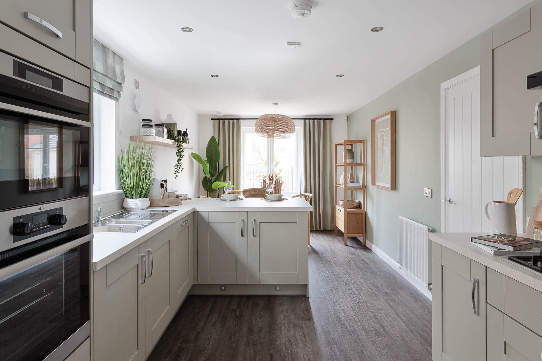 Taylor Wimpey the Hughes 4 bedroom home Stoneyetts View