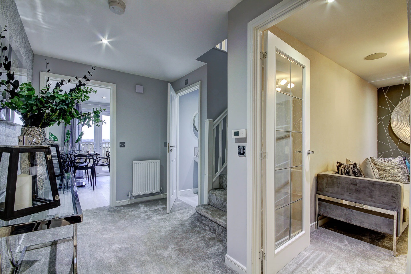 Taylor Wimpey the Maxwell hallway