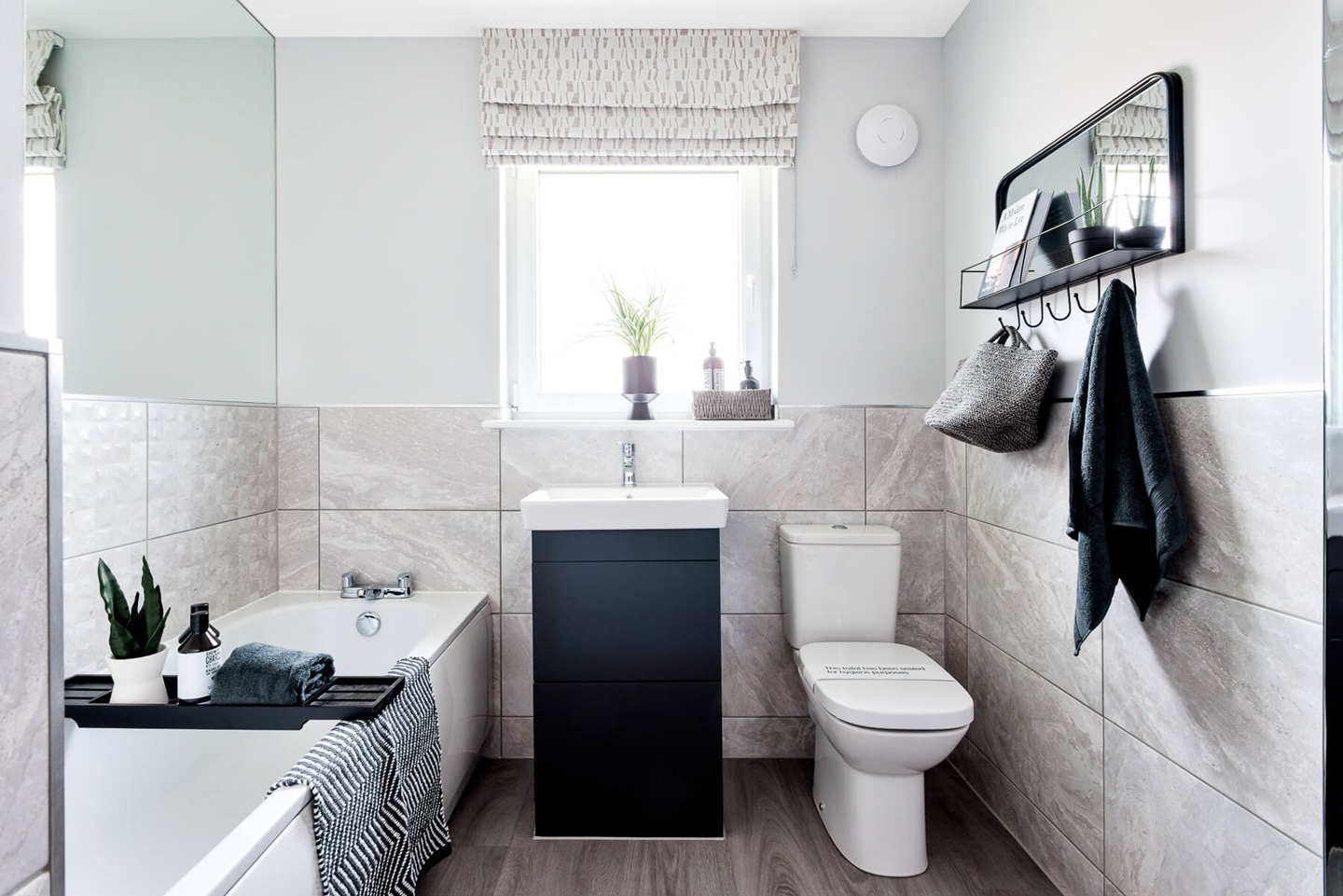 Taylor Wimpey the Maxwell show home Stoneyetts View Moodiesburn