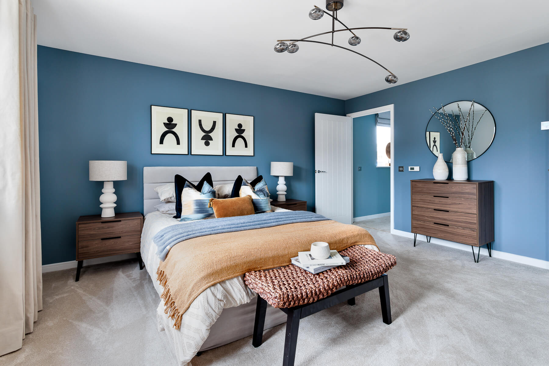 Taylor Wimpey the Maxwell show home Stoneyetts View Moodiesburn