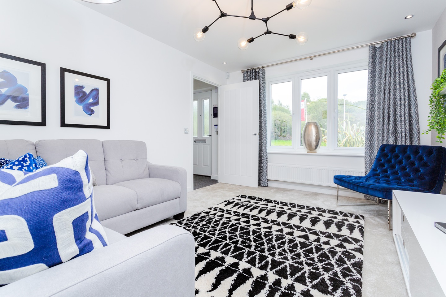 TWWS_NewtonFarm_Blair_Lounge-3_1800x1200