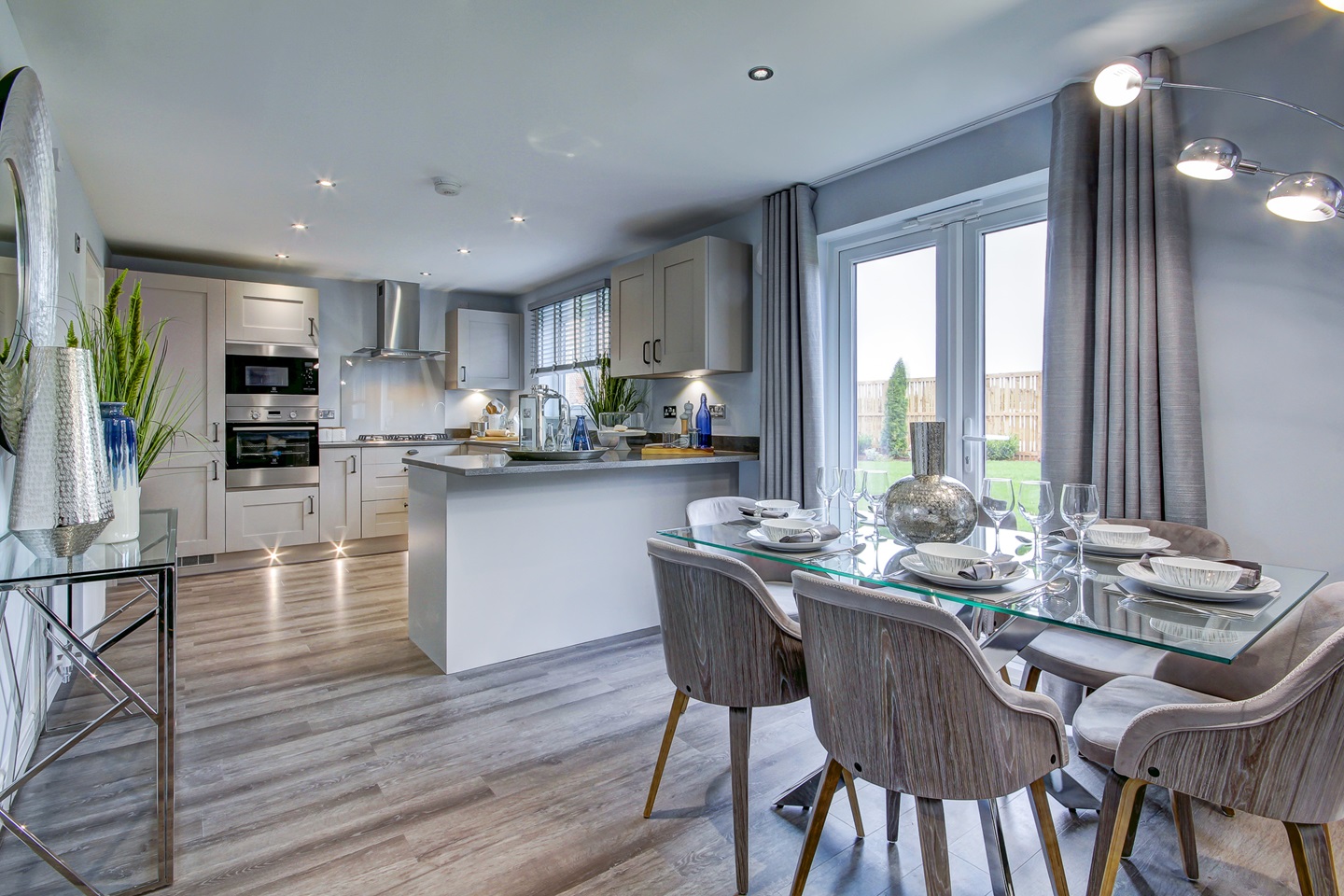 Princess Gate - Maxwell Kitchen Dining 1