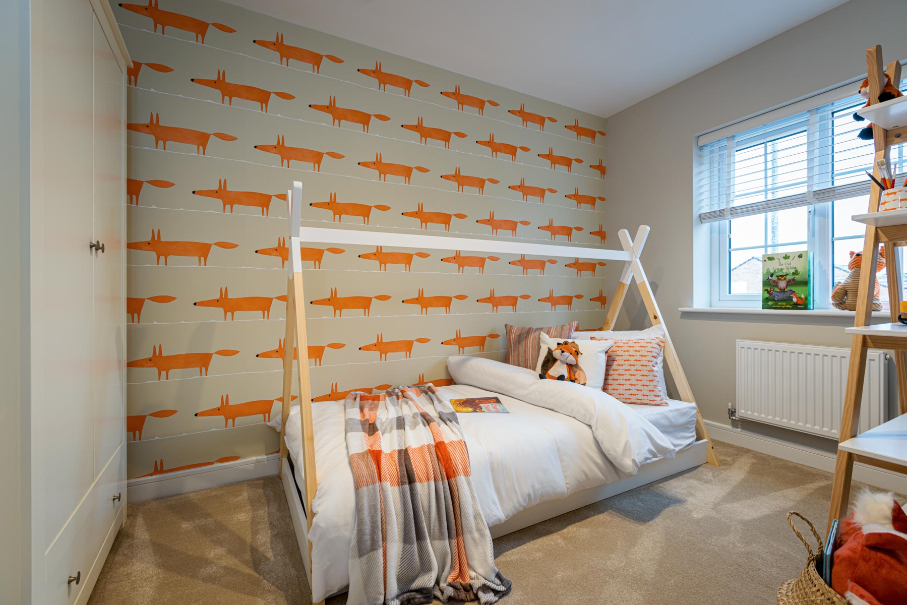 Use as a third bedroom or as a home office