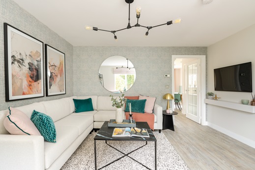 3 bedroom mid terrace