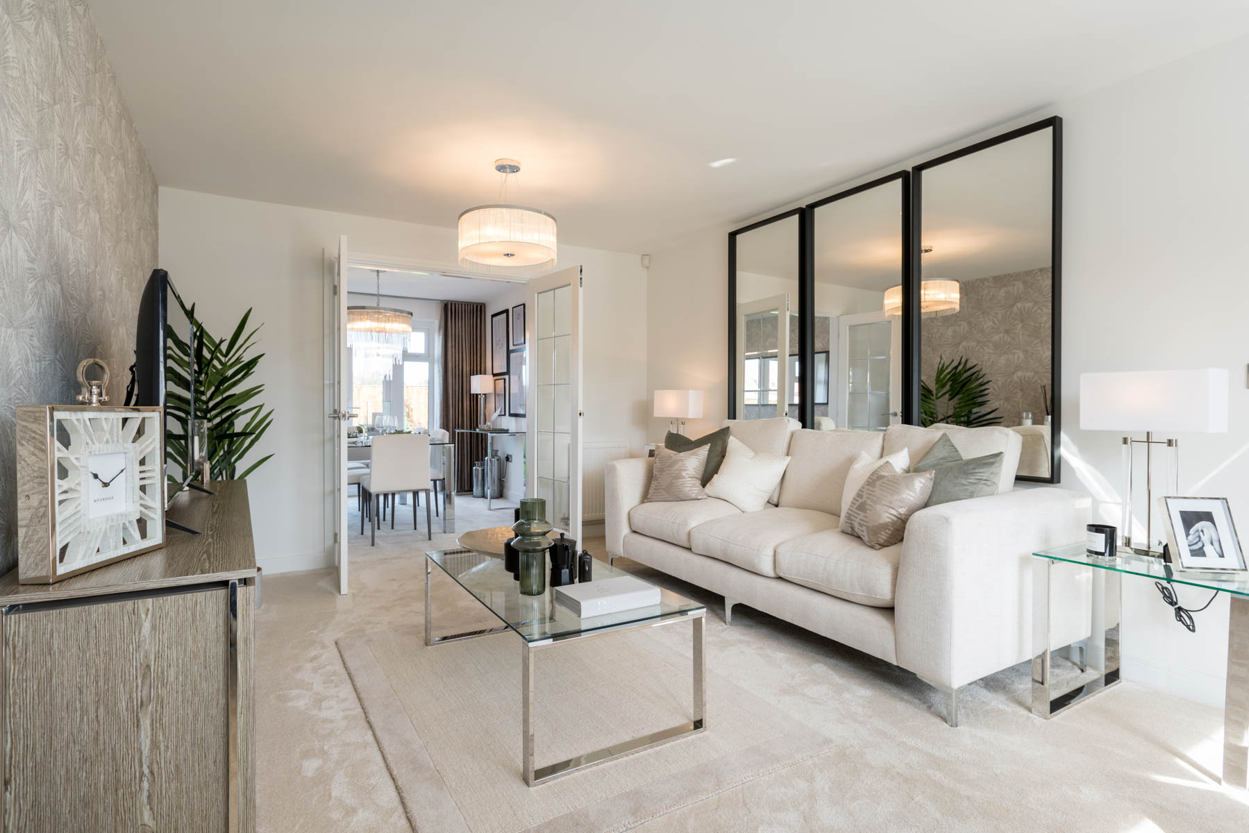 Double doors lead from the lounge to the dining room