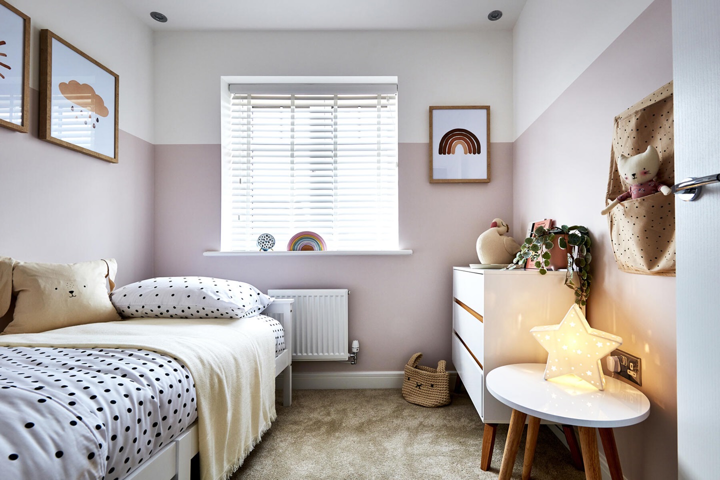 Use as a home office or second bedroom