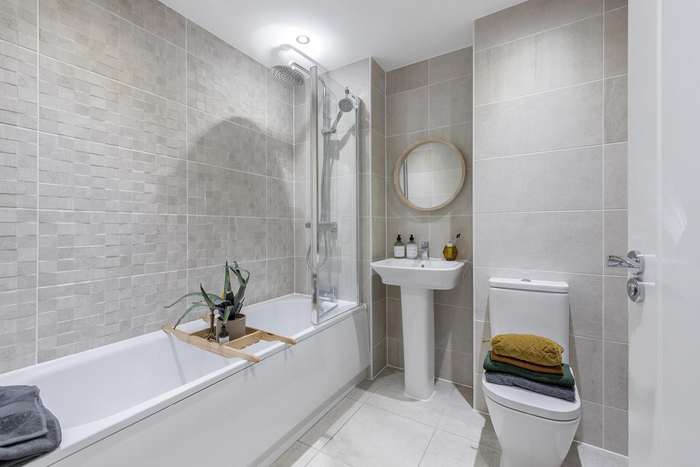 The Braxton bathroom